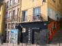  Façades jaunes de la Montée Saint-Sébastien